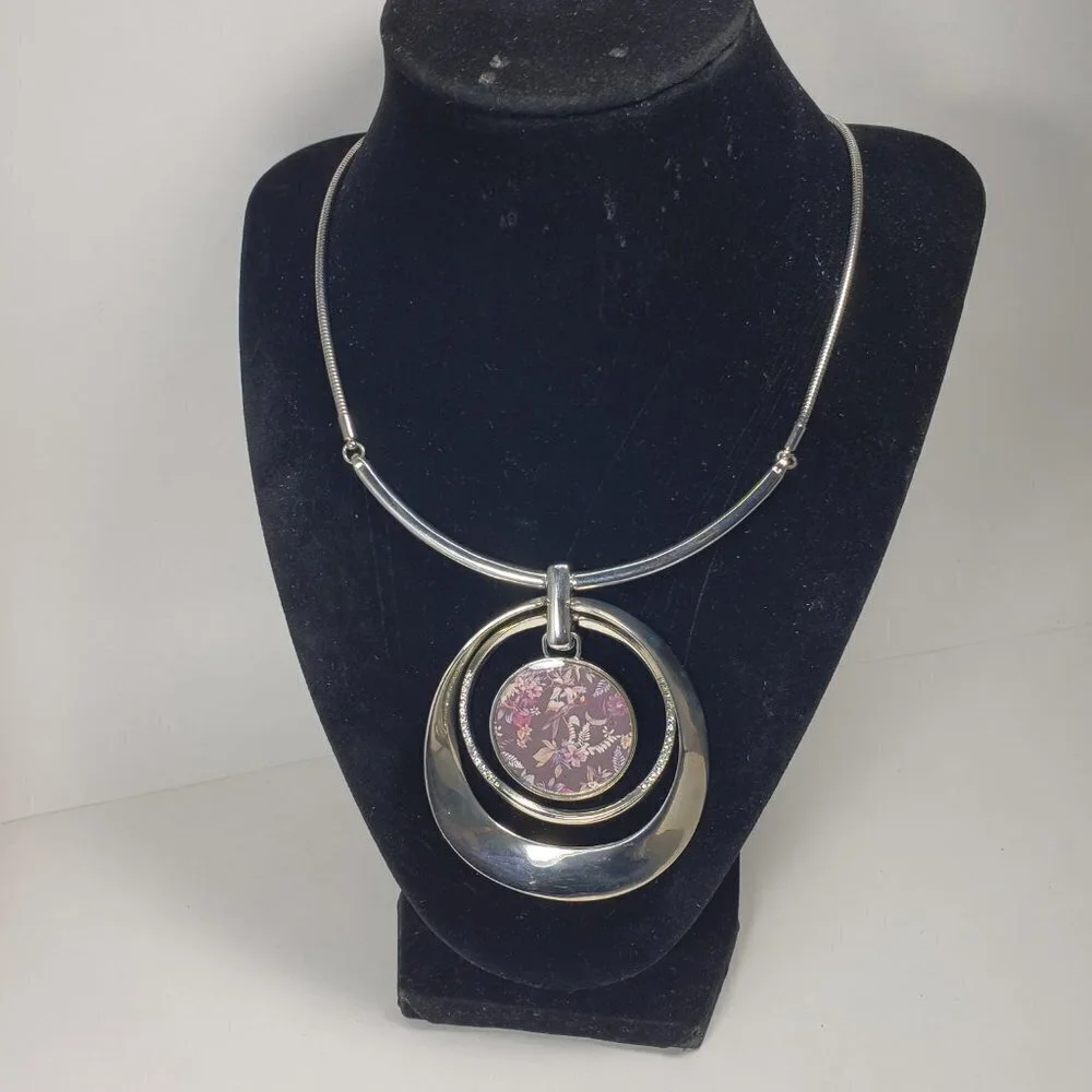 Multi Hoops Flower Pendant Statement Necklace - Polished Silver tone